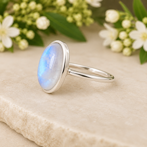 Bague en argent sterling 925 avec pierre de lune ovale sertie clos, bijoux raffinés pour mariage, fiançailles, anniversaire, fête - Product Image 3