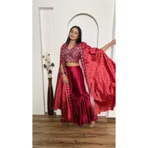 Designer Indo Western Women's Suit Sets for Parties Featuring <b>Paper</b> <b>Mirror</b> Border Work - Product Image 4
