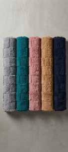 Jolly Fabrics Medium Weight 280 GSM Jacquard Weave Warp Suede Faux <b>Fur</b> Fabric Checkered Pattern Breathable Thick Dress Material - Product Image 4