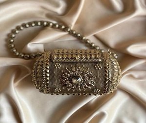 Pochette de mariée ethnique indienne unique, faite à la main, plaquée or, mosaïque de verre, personnalisée, design Feng Shui, laiton F S - Product Image 5
