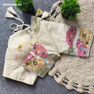 Colección de Blusas Elegantes de Diseño en Algodón Khadi con Bordado, Listas para Usar, Moda Femenina, Exportador - Product Image 3