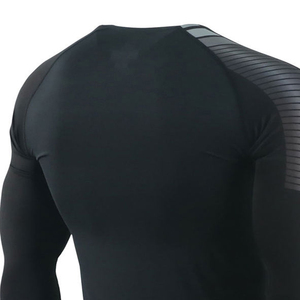Camiseta de compresión para gimnasio y entrenamiento, de poliéster y spandex de primera calidad, para hombre. - Product Image 6