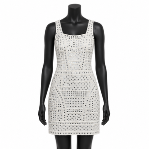 Robe de soirée moulante en strass blancs |   Robe de soirée mini sans manches à col carré avec détails géométriques pour événements formels, élégante - Product Image 1