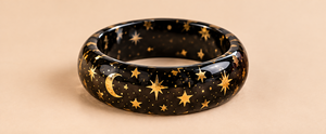 Brazalete de Resina Gruesa con Diseño de Luna y Estrella en Negro y Dorado para Mujer, Brazalete de Moda con Estampado de Leopardo en Marrón Caramelo - Product Image 3