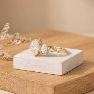 Bague de fiançailles en diamant naturel, taille marquise, diamant de laboratoire, design ondulé, platine, bijoux fins au meilleur prix - Product Image 4