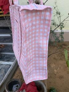 กระเป๋าผ้าฝ้ายทำมือจากอินเดีย ลายดอกไม้ พิมพ์ลายสองด้าน ใช้ได้ทั้งไปทะเลและซื้อของชำ  พร้อมบริการสกรีนโลโก้ตามสั่ง - Product Image 3