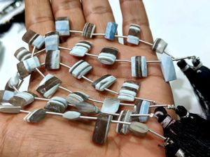 ลูกปัดโอปอลทรงสี่เหลี่ยมแบบคุชชั่นจากหินธรรมชาติ ขนาด 12 ถึง 15 มม. รูปทรงบริโอเล็ต ขายเป็นเส้นยาว 8 นิ้ว - Product Image 4
