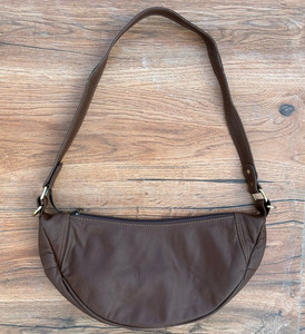 Bolso bandolera de cuero genuino de diseñador, bolso para axilas, venta al por mayor, bolso y monederos de media luna, bolso de mano de hombro de alta calidad para mujer - Product Image 2