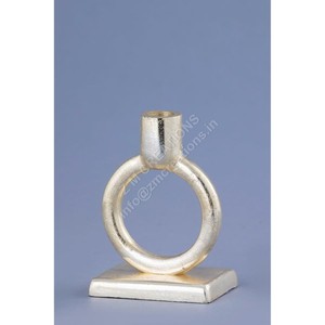 Support de bougie en aluminium résistant à la chaleur fait à la main avec un design écologique pour la décoration de table de mariage et de Noël - Product Image 1