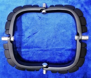 ชุดอุปกรณ์ผ่าตัดทางนรีเวชและระบบปัสสาวะของ Azicon รุ่น Lone Star Retractor System  วงแหวนผ่าตัดแบบยึดติดด้วยตัวเองทำจากเหล็กกล้าไร้สนิม พร้อมตะขอเกี่ยวแบบยืดหยุ่น - Product Image 5