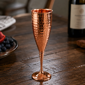 Flûte à champagne en cuivre martelé à long pied, verre à vin en métal pour mariage, célébration, restaurant, bar, maison et événements - Product Image 4