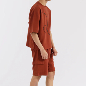 Conjunto de Dos Piezas Tie-Dye para Hombre 2026 |   Conjunto de 2 Piezas de Ropa Urbana de Verano |   Conjunto de Pantalones Cortos de Algodón Grueso Personalizado |   Venta al por Mayor OEM/ODM - Product Image 2