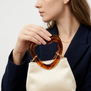 Llavero Ecológico de Acrílico y Resina con Forma de Corazón, Pieza de Moda para Decoración del Hogar y Regalo Empresarial - Product Image 1