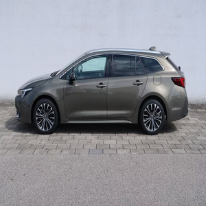 Toyota Corolla 2.0 Hybride Touring Sports Teamplayer, Véhicule Familial Économe en Carburant, Break Hybride Moderne - Product Image 1