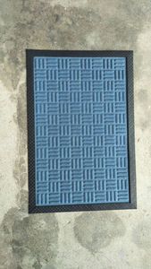 Alfombra de Goma Antideslizante de Alta Resistencia a la Intemperie para Exteriores, Entrada, Jardín, Balcón, Disponible al Mejor Precio - Product Image 5