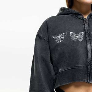 Sudadera con Capucha Corta Gris para Mujer, Manga Larga, Estilo Casual Urbano, Holgada, a la Moda - Product Image 6