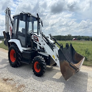 Chargeuse-pelleteuse Bobcat B760 de qualité supérieure offrant durabilité, précision et un excellent retour sur investissement - Product Image 2