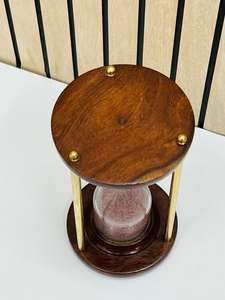 นาฬิกาทรายไม้ขนาด 6.5 นิ้ว พร้อมทรายสีชมพู |   นาฬิกาทรายตกแต่งโต๊ะงานวันเกิดลายกากบาทสไตล์เรียบง่าย - Product Image 3