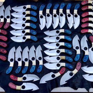 Utensilios para Exteriores, 50 Cuchillos de Caza Hechos a Mano con Acero al Carbono, Ligeros y Duraderos, con Mango de Madera de Color y Hueso - Product Image 1