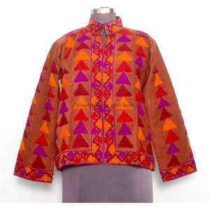 Veste d'hiver en coton brodée à la main, respirante, de style ethnique vintage, idéale pour les festivals - Product Image 1