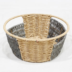 Bol décoratif élégant en osier en plastique, accent gris et beige fabriqué à la main pour la décoration de la maison du salon - Product Image 3