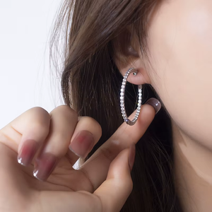 Pendientes Clásicos Chapados en Oro Blanco con Diamantes Cultivados en Laboratorio con Corte Brillante, Certificados por IGI, Joyería para Mujer para Bodas y Fiestas - Product Image 3