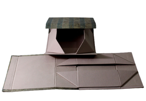 Boîte imprimée avec fermetures magnétiques, en papier de coton sans bois, écologique et fait main, imprimée en offset - Product Image 2