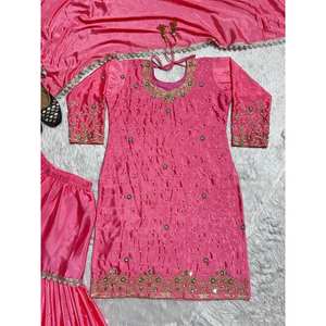 Ensemble haut et bas pour femmes, magnifique pour les fêtes, avec travail à la main en moti, comprend un ensemble dupatta - Product Image 4