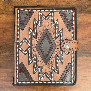 Carpeta de 3 anillas de cuero con herramientas de mano duraderas personalizadas Premium 2025, cubiertas para planificador de viaje, carpeta A4 con bolsillos con cremallera - Product Image 4