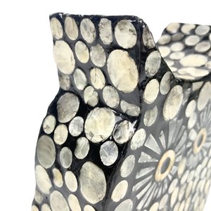 รูปปั้นนกฮูก MDF ทำด้วยมือพร้อม capiz แบบฝังหยดน้ำตารูปปั้นสัตว์สีดำสำหรับตกแต่งฮาโลวีนและตกแต่งบ้าน - Product Image 4