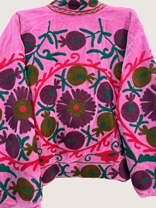 Manteau en coton rose brodé à la main avec des motifs floraux, manches longues, col mandarin, style bohème, vêtement décontracté pour adultes, à porter au printemps - Product Image 5