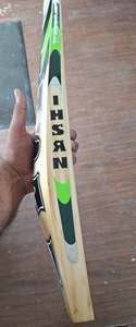 Bate de Críquet Ihsan Sports Serie Clásica Edición All Pro, Duradero y Ligero, de Madera de Sauce Inglesa, con Funda Gratis y Lámina Antideslizante para Mayor Agarre - Product Image 6