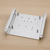 Plaque en tôle d'aluminium pliée sur mesure selon dessin, fabriquée en usine pour supports de montage de machines et composants de quincaillerie
