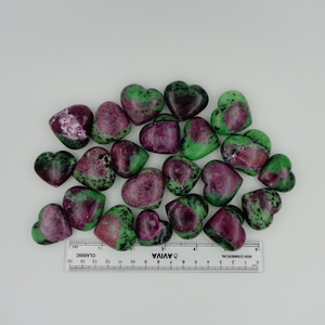 หินรูบี้โซไซต์รูปหัวใจธรรมชาติ เกรด AAA ทำมือ สำหรับการบำบัดด้วยคริสตัล รีกิ การทำสมาธิ พลังงานตกแต่ง จักระ ขายส่ง - Product Image 5