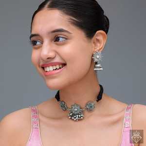 PRAO's Antique Floral Oxidized Green Fine Choker <b>Necklace</b> - Product Image 2