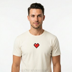 Fabricante de Camisetas Personalizadas, Camiseta Gráfica con Corazón de Píxeles Color Crema para Hombre, Camiseta de Algodón Retro de Alta Calidad para Videojuegos, Ropa para Hombre al por Mayor - Product Image 1