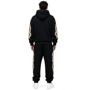 Ensemble de survêtement personnalisé pour homme, style urbain, avec lettres brodées, comprenant un sweat à capuche de haute qualité et un pantalon de jogging ample - Product Image 3