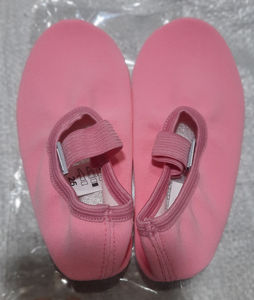 Nouvelles Chaussures de Gymnastique Demi-Pirouette pour Enfants – Idéales pour le Ballet, la Danse Rythmique, la Danse Lyrique et les Tours de Pointe - Product Image 1