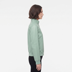 Blouson aviateur en cuir premium pour femme avec col montant et fermeture éclair sur le devant, personnalisable OEM/Vente en gros - Product Image 3