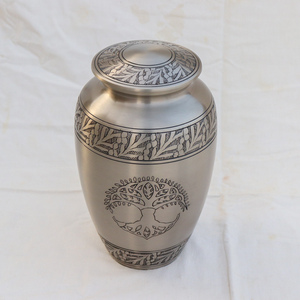 โกศบรรจุอัฐิคุณภาพสูง คลาสสิก ทำจากอะลูมิเนียม สำหรับผู้ใหญ่ ลายต้นโพธิ์  พร้อมอุปกรณ์สำหรับงานศพ - Product Image 6