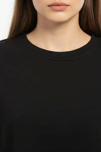Camisetas Cortas Negras de Alta Calidad para Mujer, Estilo Holgado, Tejido Transpirable, Atuendo Urbano Moderno - Product Image 5