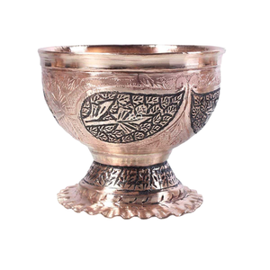 Quemador de incienso tradicional de latón diseñado para prácticas rituales culturales con tallados clásicos y base metálica robusta - Product Image 3