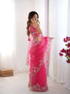 Sari de soirée pour femme en organza de soie brodé avec des broderies de fils et de paillettes, effet scintillant, avec chemisier - Product Image 5