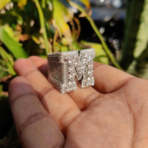 Anillo Personalizado con Iniciales de Moissanita, Anillo de Plata de Ley 925 con Letras del Alfabeto, Anillos de Diamantes de Corte Redondo para Hombre - Product Image 3
