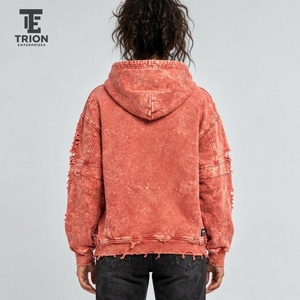 Sweat à capuche tendance pour femme, effet vieilli, toucher molleton doux, coupe décontractée et détails audacieux pour le quotidien - Product Image 3