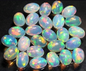 Opale de feu de qualité AAA, cabochon d'opale, opale d'Éthiopie naturelle, forme ovale, pierre précieuse en vrac, pour la fabrication de bijoux. - Product Image 1