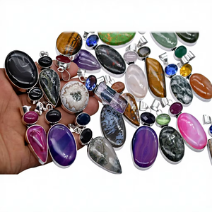 จี้คริสเตียนประดับพลอยหลากชนิด ราคาโรงงานพรีม บหวายา ทำจากทองเหลืองชุบเงินแท้ 925 งานแฮนด์เมด สไตล์วินเทจ - Product Image 1