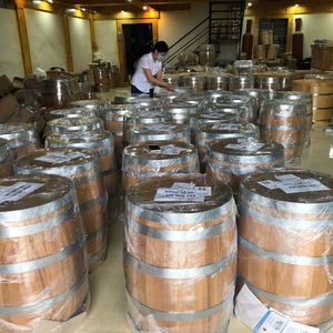 Barils de vieillissement de bière en bois artisanaux, durables et hermétiques, de qualité alimentaire, les plus vendus pour les bars - Product Image 6