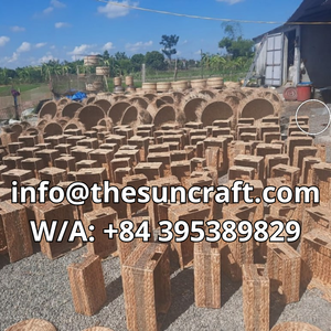 Sofisticada cesta de almacenamiento de mimbre marino premium para libros de diseño en la sala de estar y para un estilo estético en el hogar. - Product Image 3