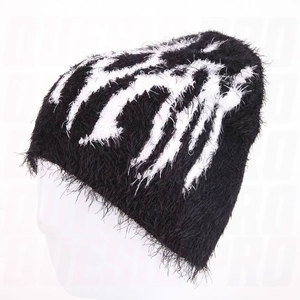 Fabricantes de Gorros Personalizados, Gorro de Mohair con Forro de Satén, Diseño Jacquard con Estampado Completo, Estilo Y2K, Invierno, con Logotipo Personalizado, Ropa Urbana - Product Image 3